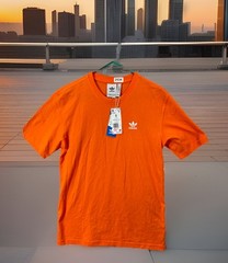 🔥 Men’s Adidas Essential Short Sleeve Originals Shirt • Size S • $30
