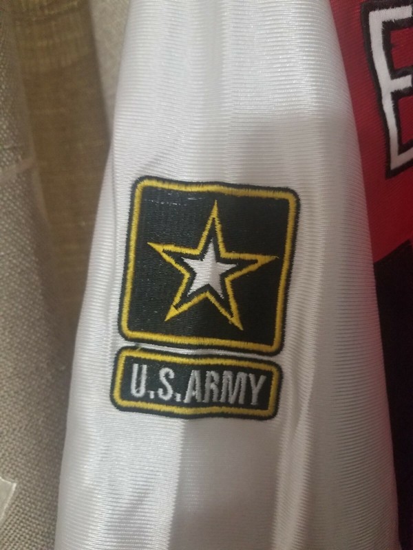 U.S. Army Battlefield Collection 46th army engineer battalion football Jersey M gallery