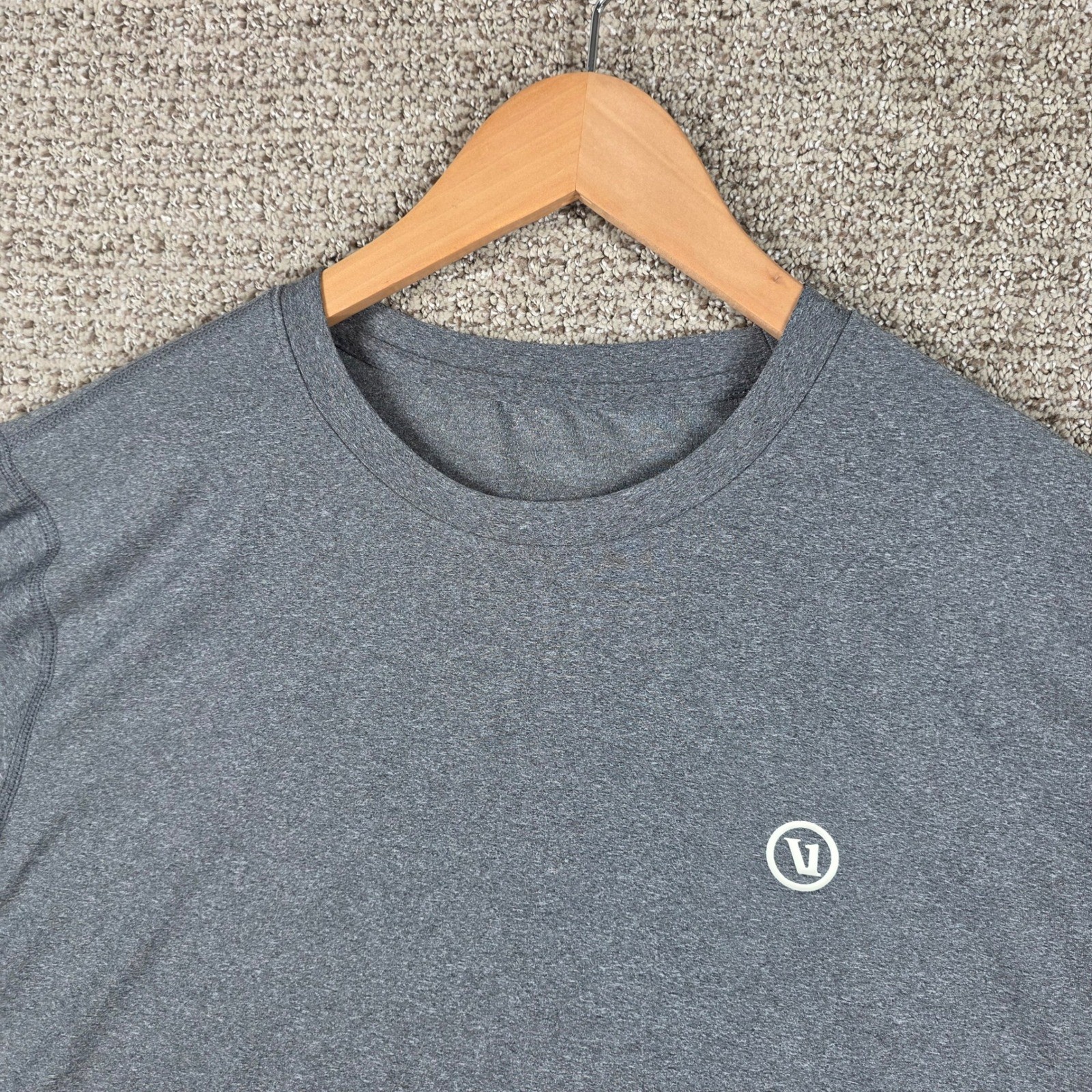 Vuori Mens Tradewind Performance Tee Grey Short Sleeve T-Shirt XL Short Sleeve gallery