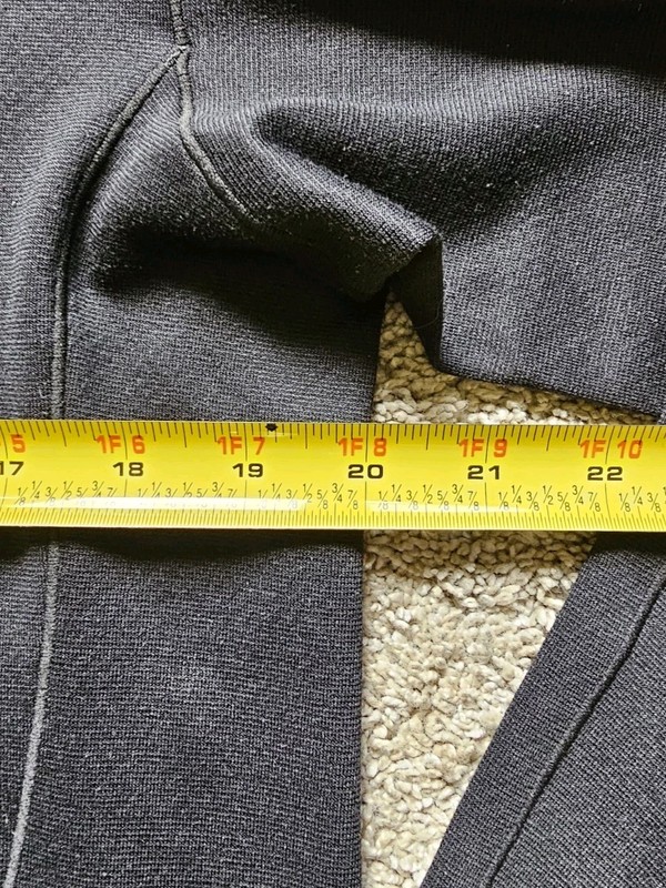 Patagonia Black Midweight Capilene Baselayer Long Sleeve Shirt Men's Size Medium gallery