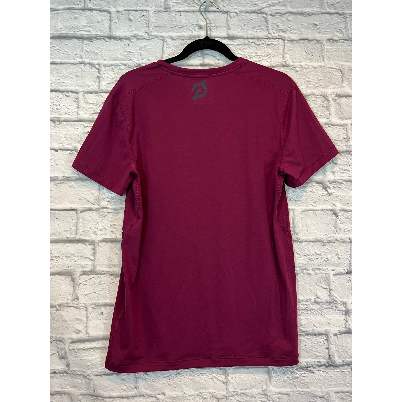 NWT Peloton Solfire LiteTech3 T-shirt Adult size small red A287 gallery