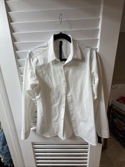 Lululemon Men’s White Dress Shirt Size Small