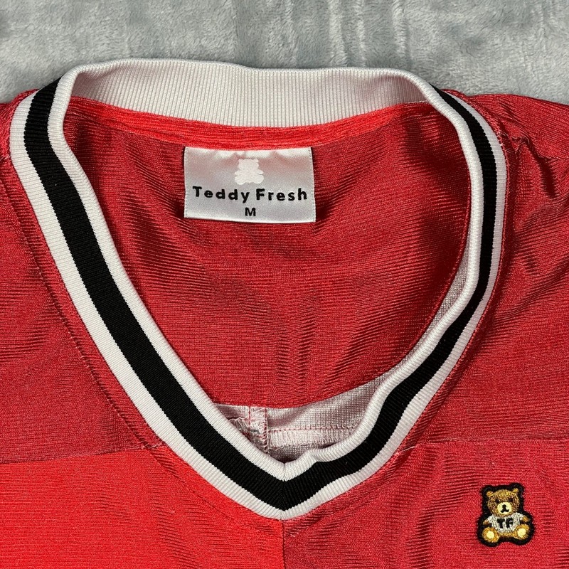Teddy Fresh 02 Red Colorblock Checkered Jersey Football Shirt Men's Size M gallery
