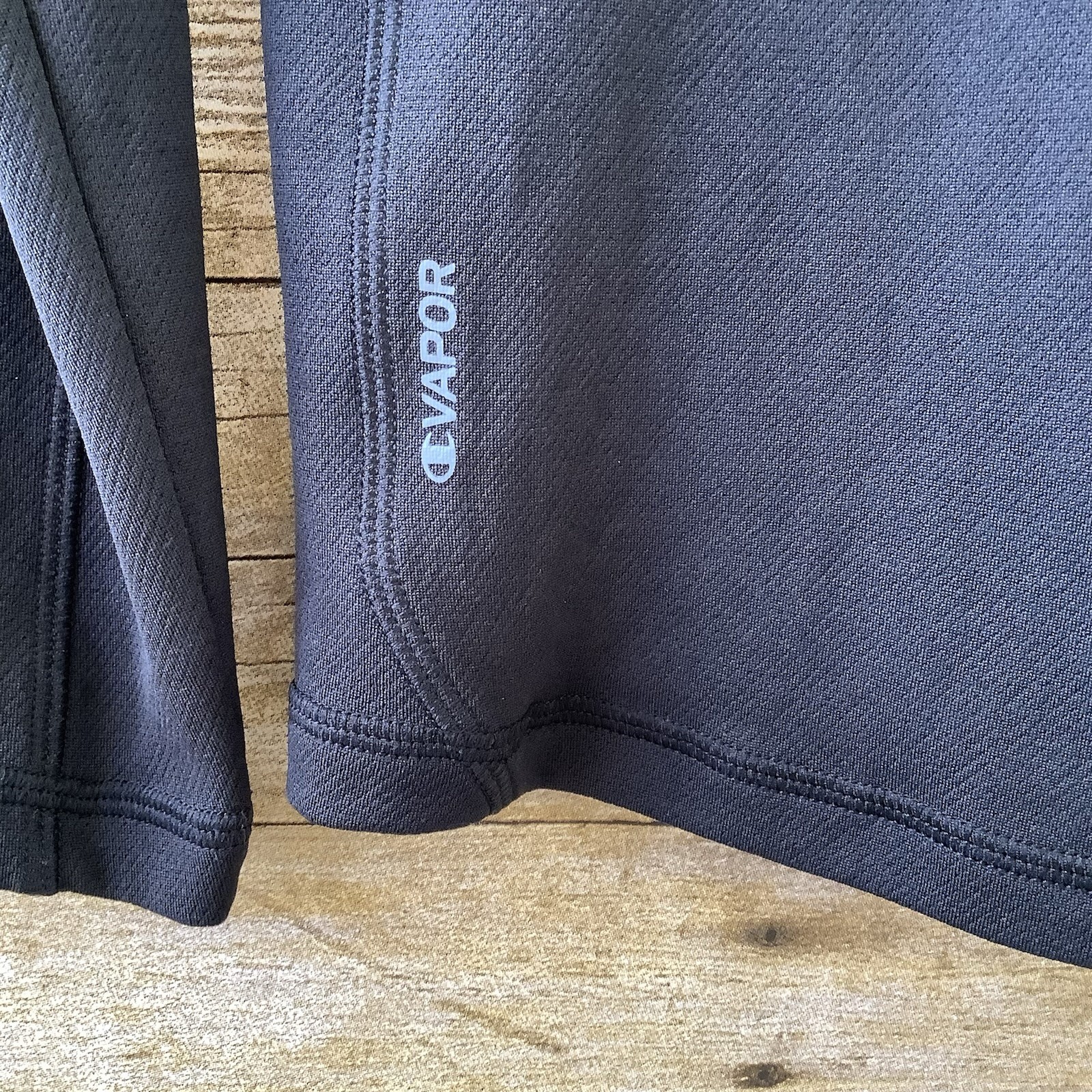 Champion Vapor Powertrain Crewneck Men’s Size Small Black Pullover Shirt gallery
