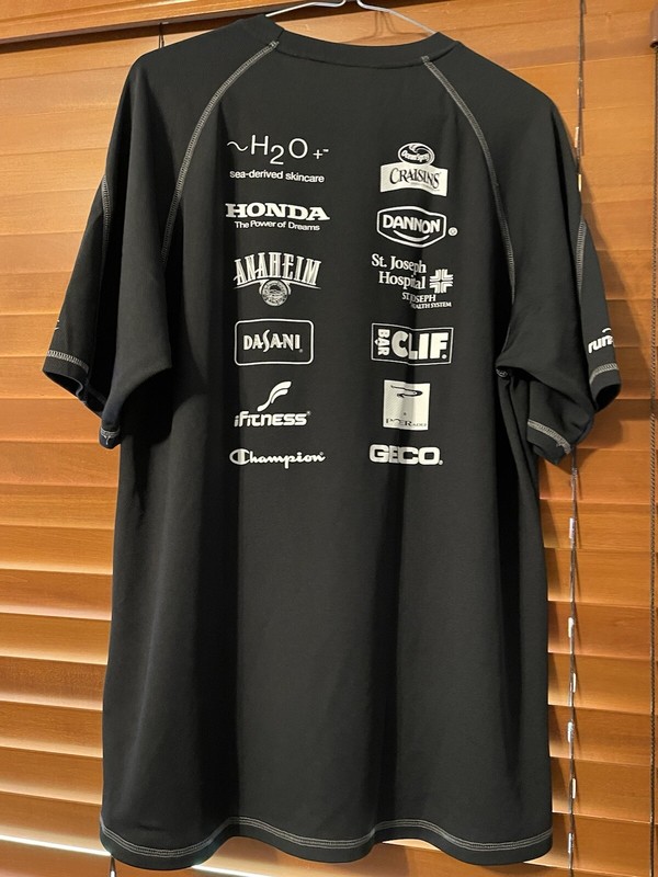 DISNEY DISNEYLAND MICKEY CHAMPION DOUBLE DRY 2011 1/2 MARATHON BLACK SHIRT LARGE gallery