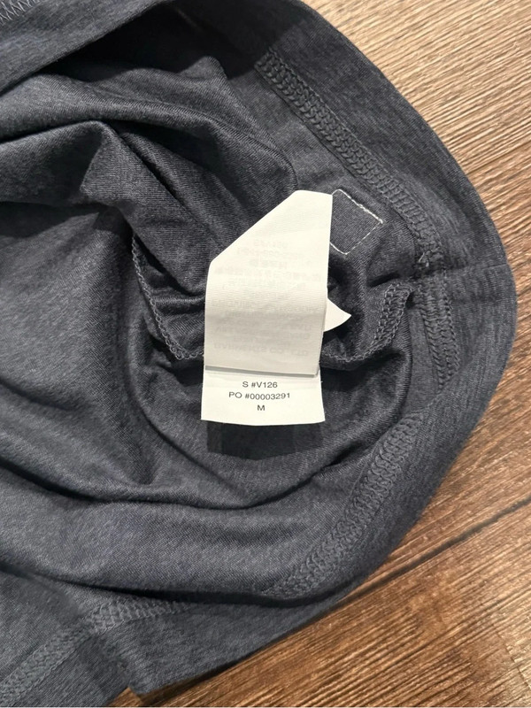 Vuori | Strato Tech Tee - Size Medium gallery