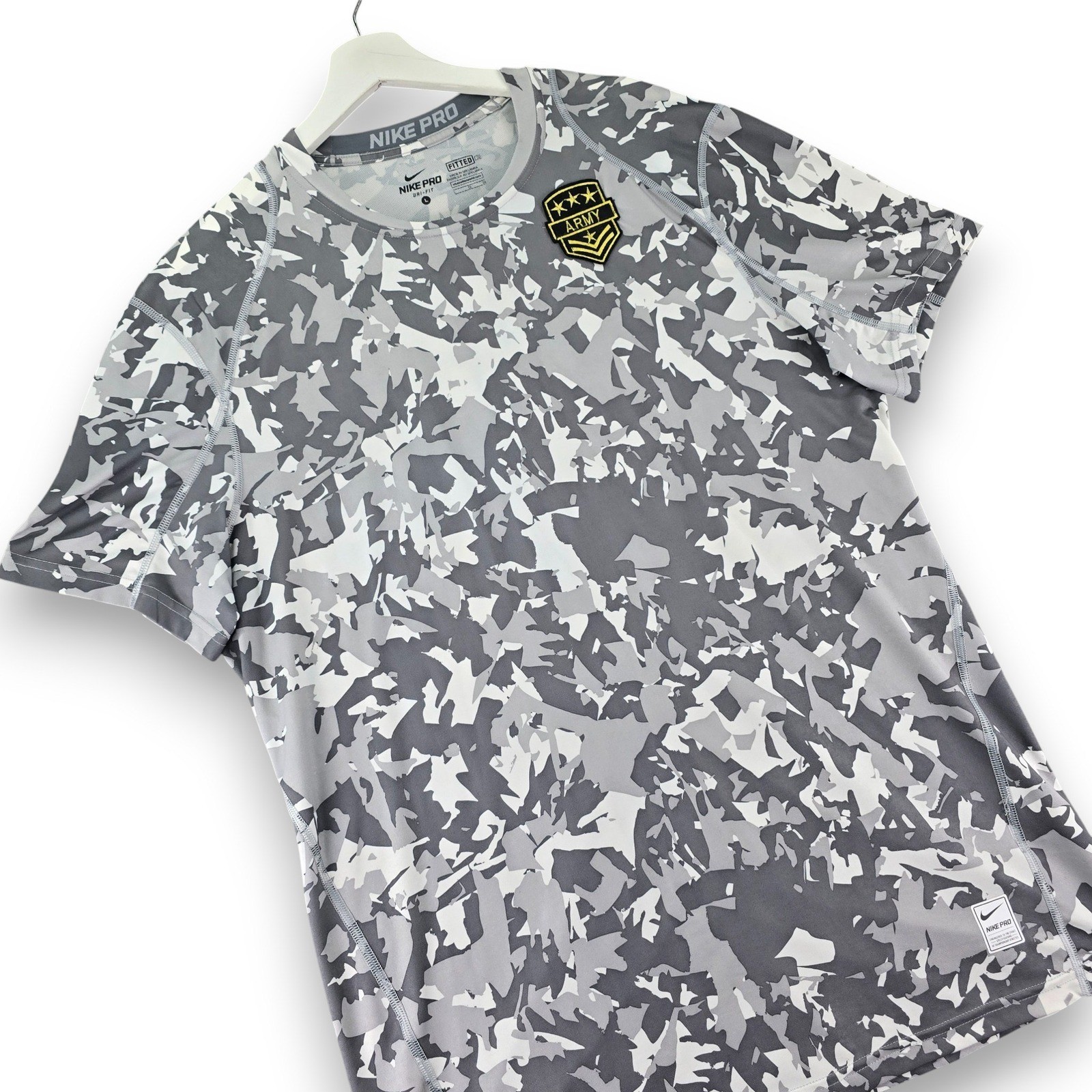 Nike Pro Dri Fit Mens Large Fitted Camo Army Patch Athletic T Shirt gallery
