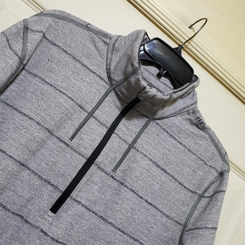 Lululemon Sweater Mens Small Grey Preformance Pullover Stretch Shirt Thumbholes gallery