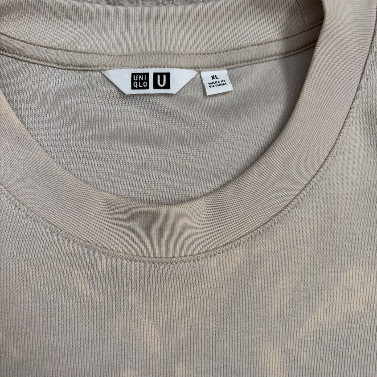 Uniqlo Japan Cream Long Sleeve Crewneck Athletic Shirt Sports Men Sz XL airism gallery