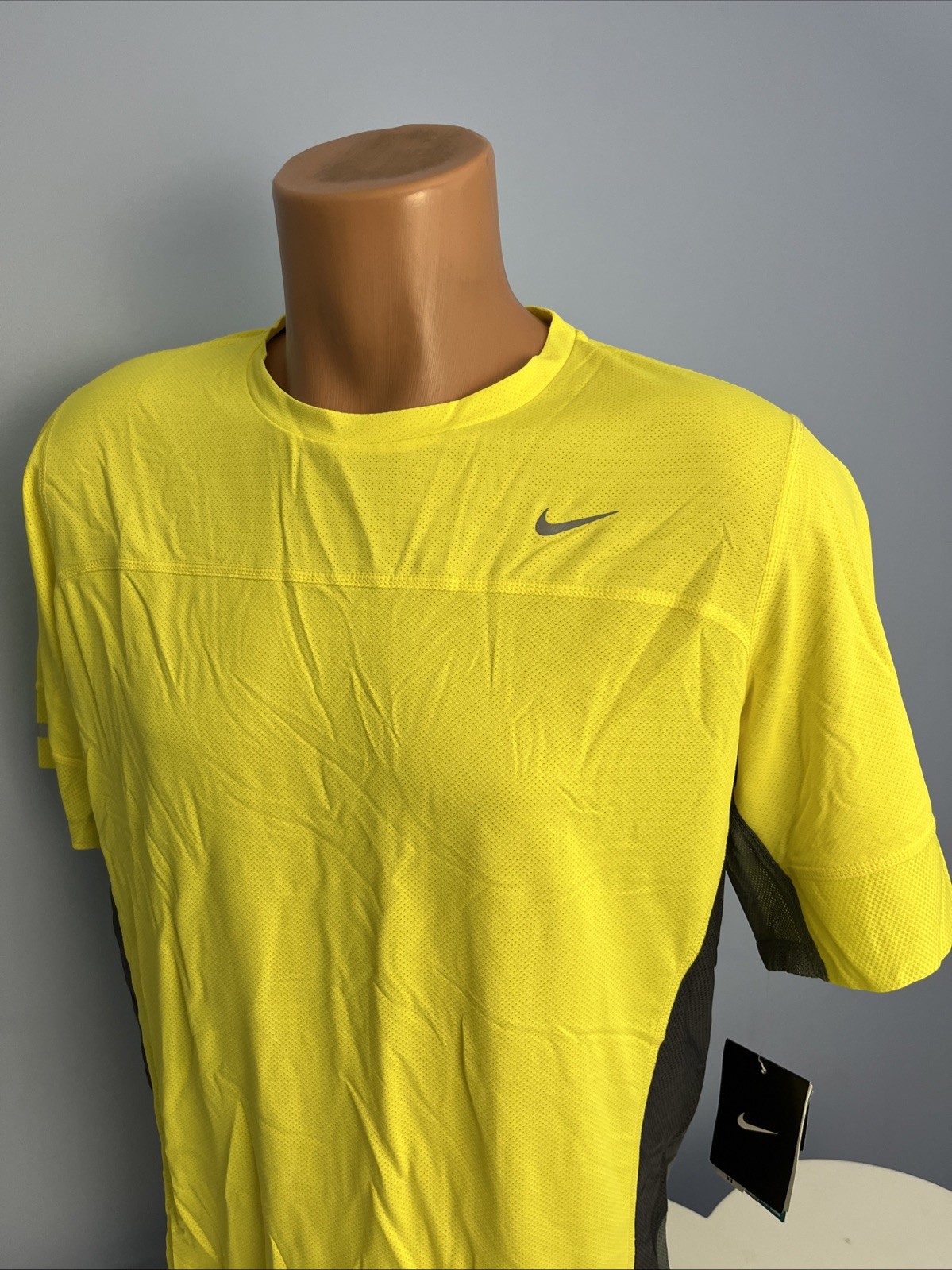 Nike Dri-FIT YELLOW Short-Sleeve Running Shirt Sz Large NEW NWT Reflective gallery