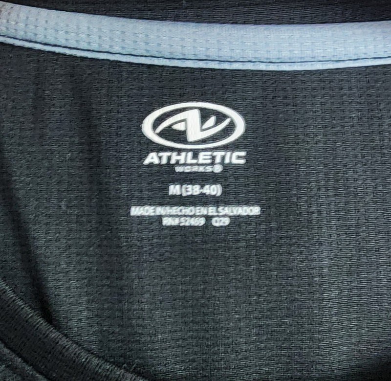 Athletic Works Black Crew Neck Reflective DriWorks T-Shirt Men's Size Medium gallery