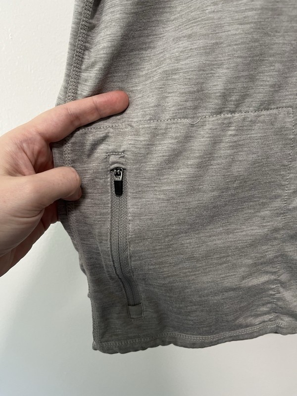 Vuori Ease Performance Half Zip Pullover Sweatshirt Gray Fits Like Medium gallery