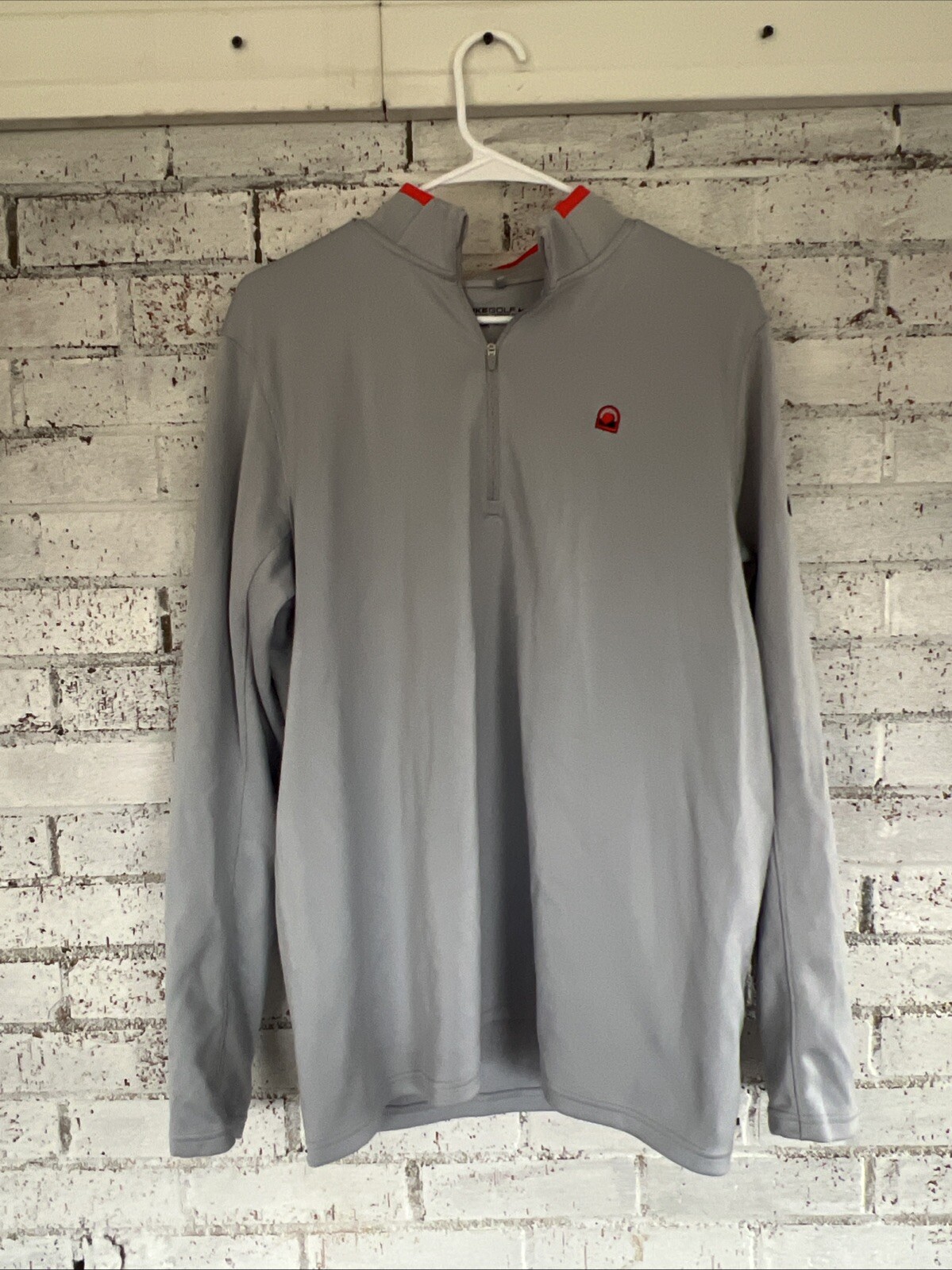 Nike Dri-Fit Men’s Golf 1/4 Zip Pullover, long sleeve, Gray With Apple Logo Sz L gallery