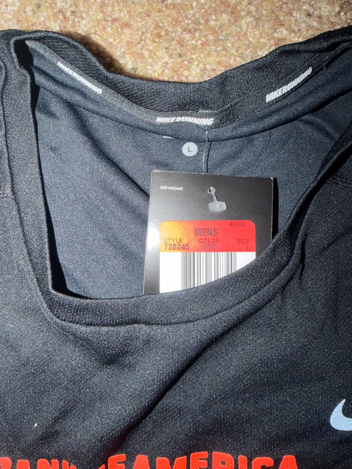 Men’s Nike Chicago Marathon 2014 Dri-Fit Running Tshirt Size L NWT gallery