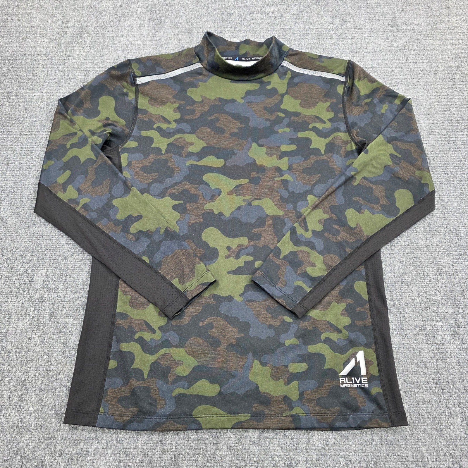 Men's Medium Alive Magnetics Camouflage Mock Neck Long Sleeve Athletic Shirt gallery