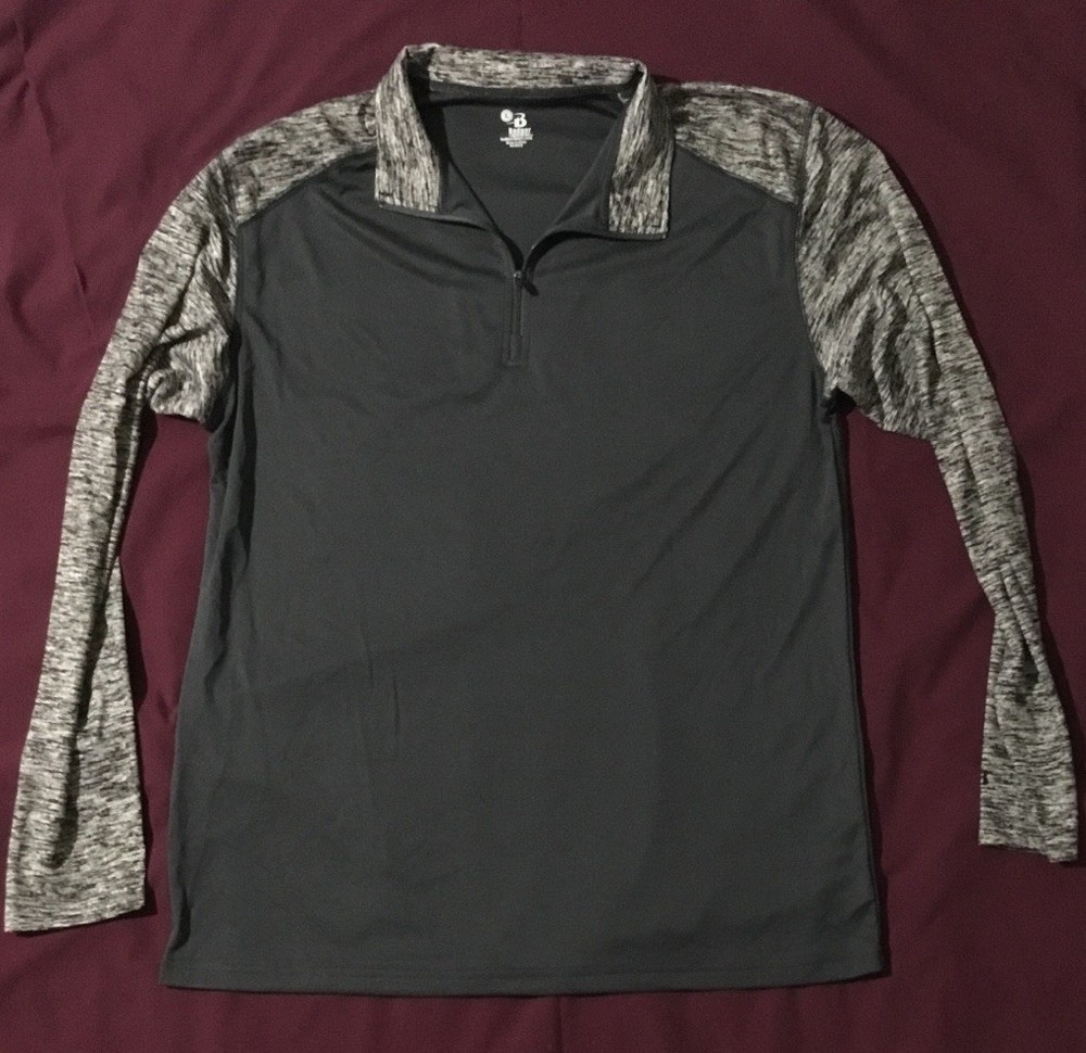 BADGER SPORT (4197) 1/4 ZIP LONG SLEEVE PULLOVER - GRAPHITE SIZE: LARGE - NEW