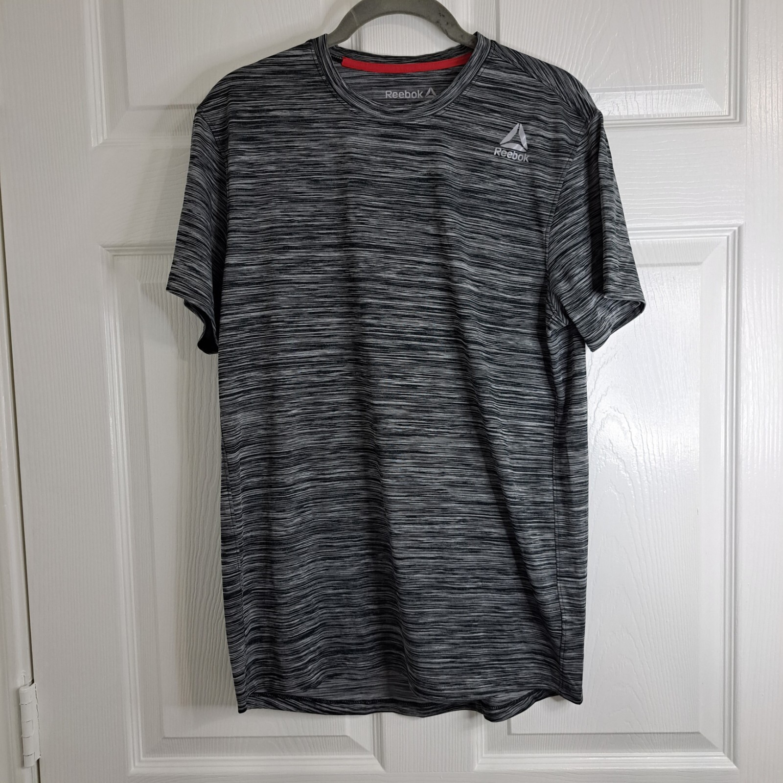 Reebok Gray and Black Stripe Pattern Athletic Performance T Shirt Mens Size S gallery