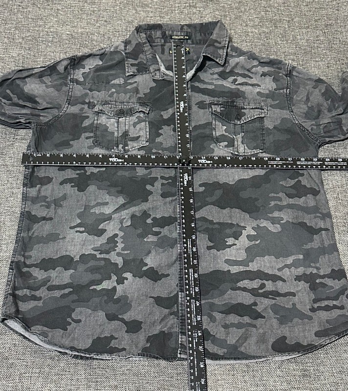 Helix Athletic Fit Men's XL Camouflage Long Sleeve Shirt gallery