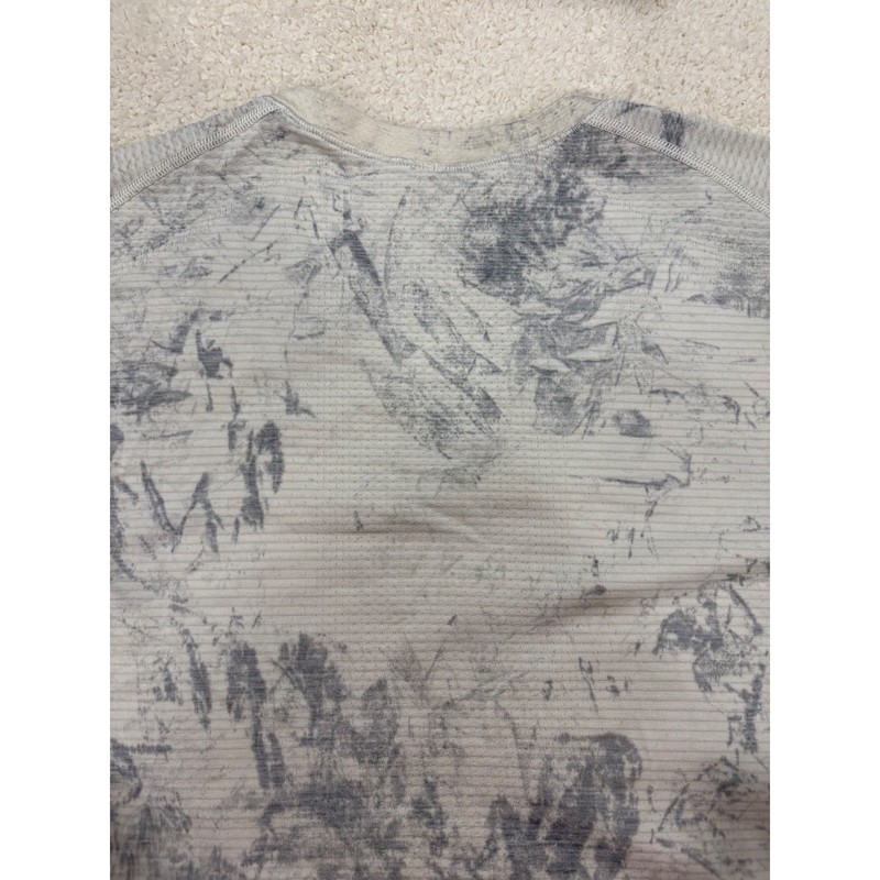 Lululemon Men's Metal Vent Tech Long Sleeve Chalk Wash White Light Cast Blue XXL gallery