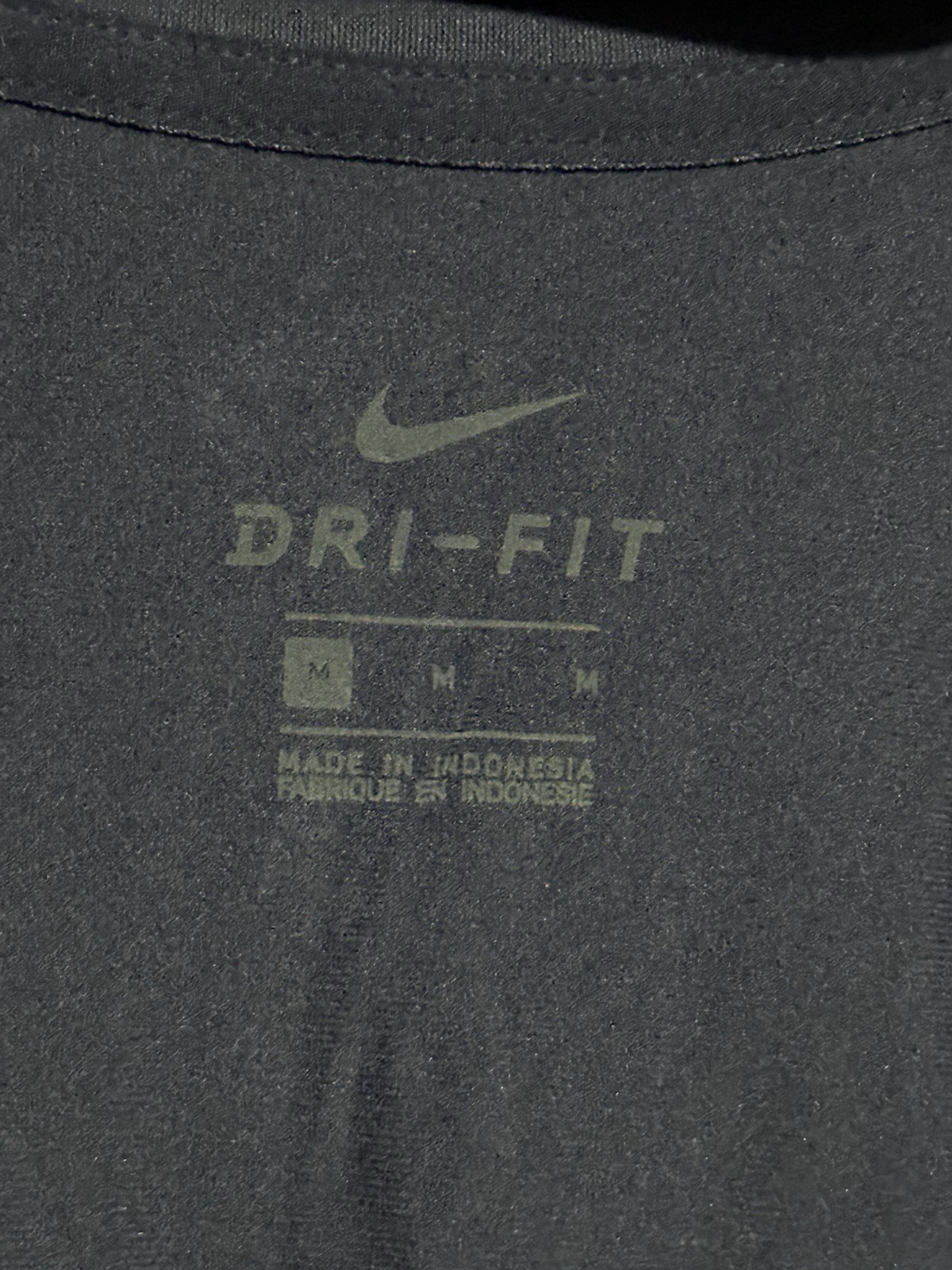 Nike Dri-FIT Men's Navy 1/4 Zip Long Sleeve Mock Neck Pullover Top Size M gallery