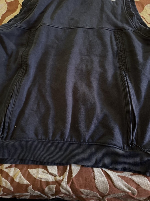 Under Armour Treadborne Performance Vest Hoodie Men Small Black Fitted Workout gallery