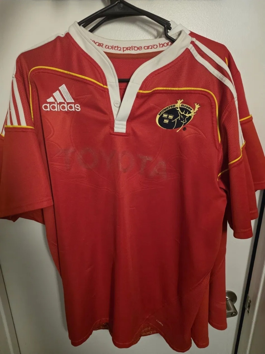 XL Adidas Climacool Munster Rugby jersey Toyota 2009 Red gallery