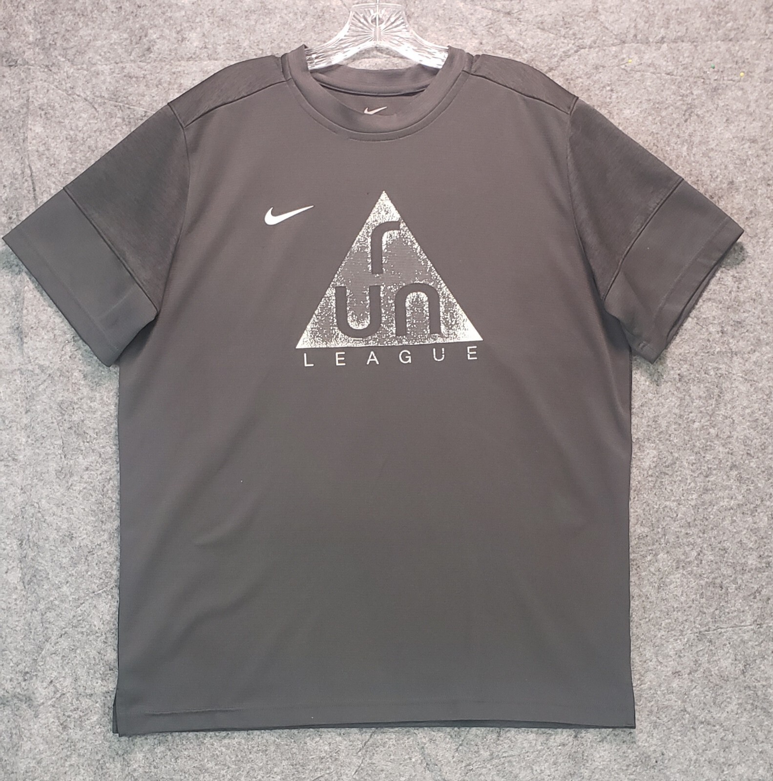Nike Dri-FIT Shirt Men Large Gray Run League Track Club Running gallery