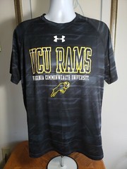 Under Armour Loose Fit Heatgear Black/Gray Striped Large SS VCU Rams Tshirt