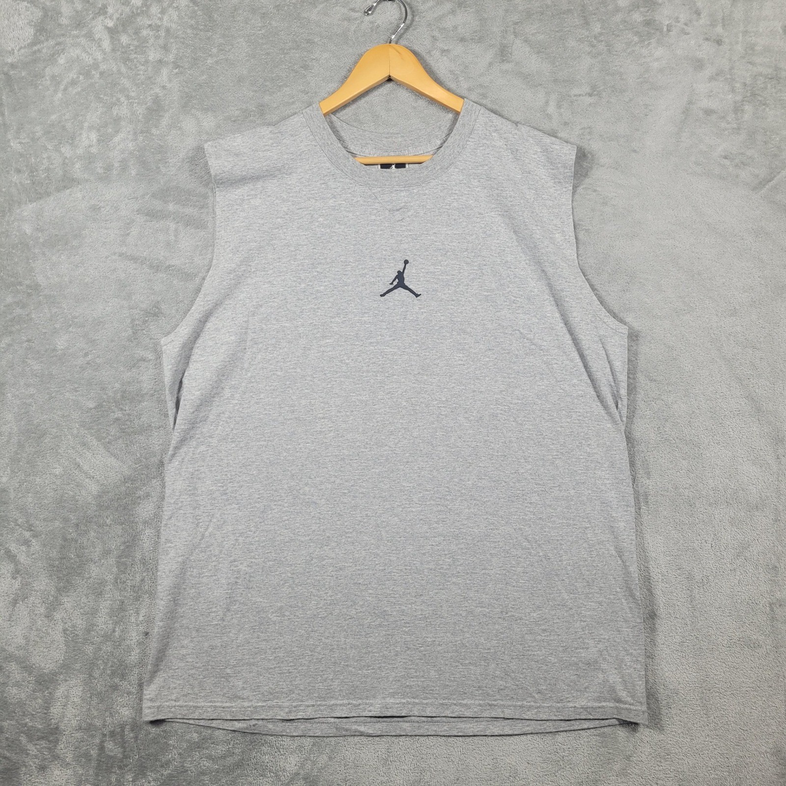 Vintage Air Jordan Sleeveless Shirt Men XL Gray Air Jordan XV 15 Graphic T-Shirt gallery