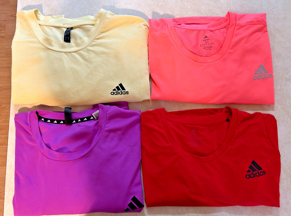 (5) MEN'S ADDIAS ASSORTED PERFORMACE SHIRTS - INCLUDES RUNNING, GOLF, ETC - 2XL