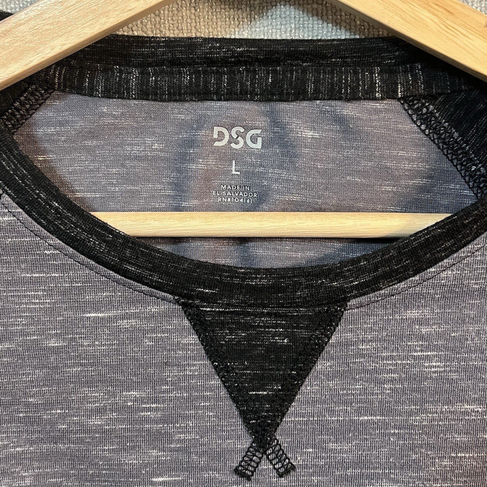 DSG Men's Movement Long Sleeve T-Shirt, Grey/Charcoal and White, Size Large gallery