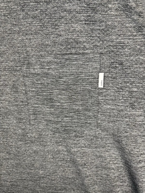 Vuori Men’s Performance Tee Front Pocket Heather Gray Size Large gallery