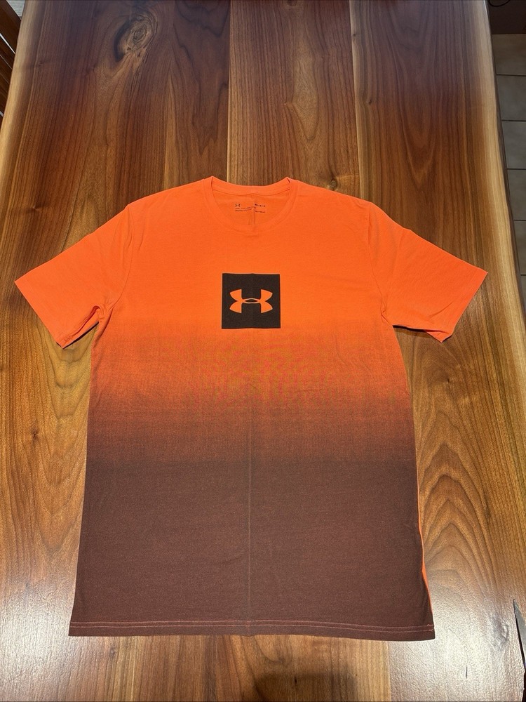 Men Under Armour Orange Black Logo Heatgear Loose Short Sleeve Shirt Medium