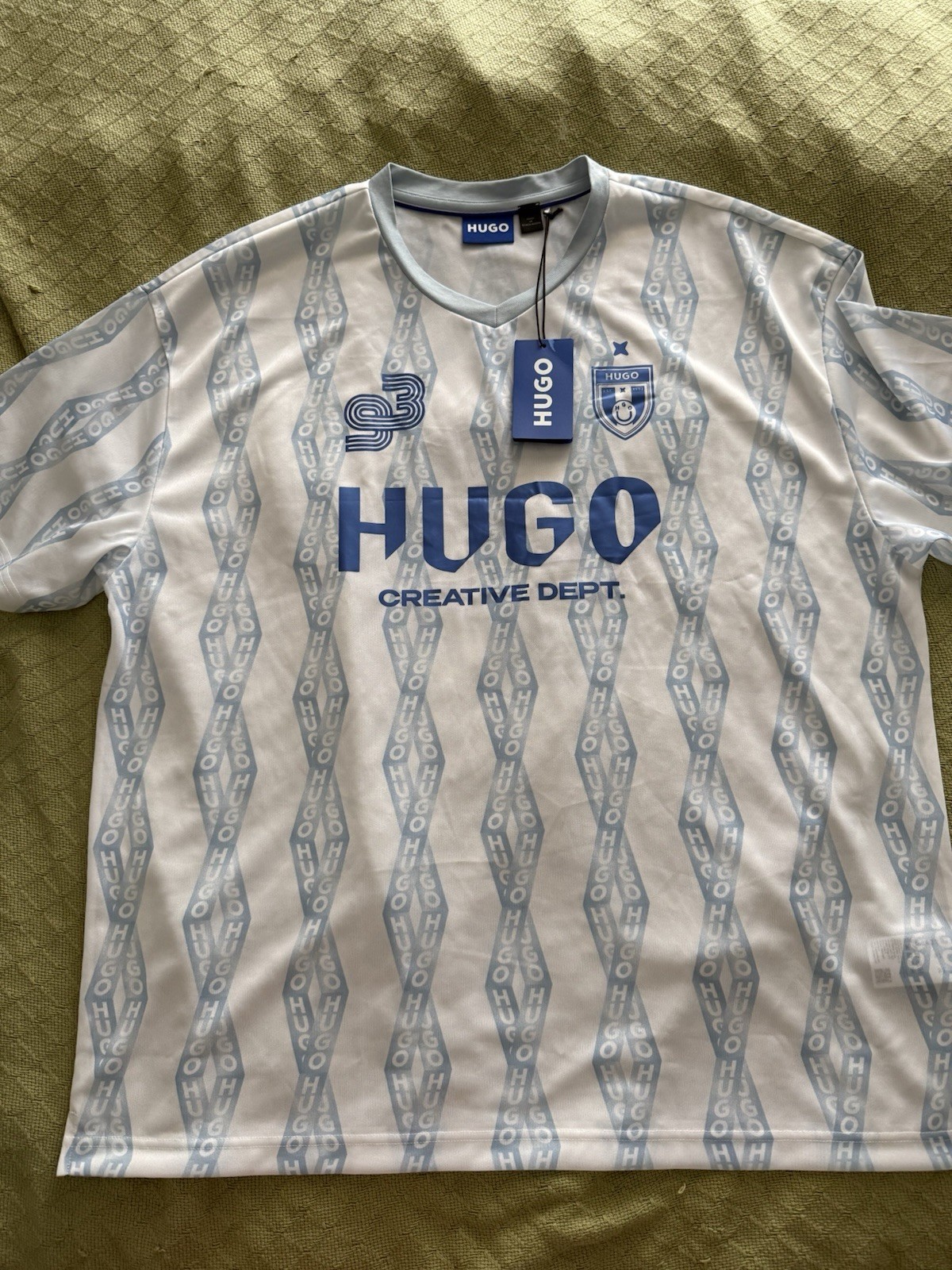 HUGO Blue oversized soccer top Size XL gallery