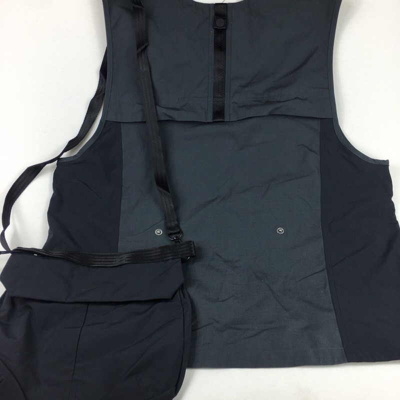 Nike Tech Pack Unlined Gilet Vest Bag Black Men's Size M DM5534-060 gallery