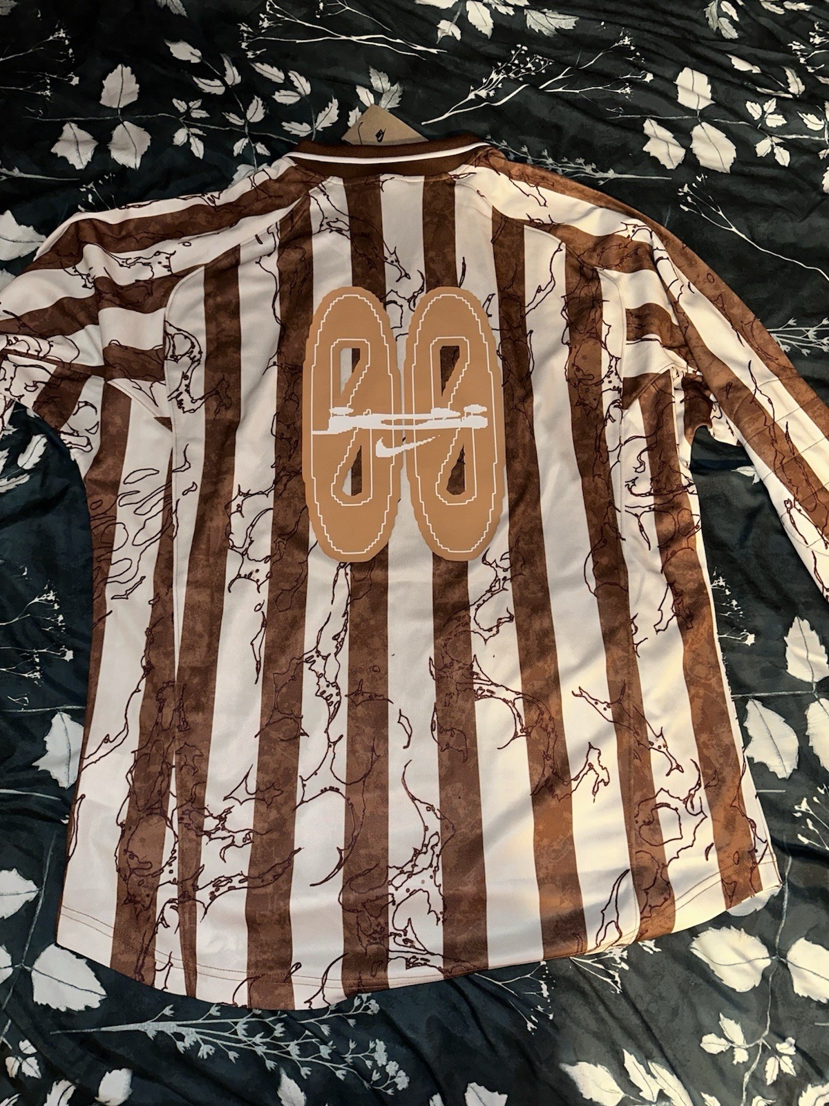 Nike INC Air LS Victory Soccer Jersey Light Brown Striped (IB9007-281) Sz M gallery