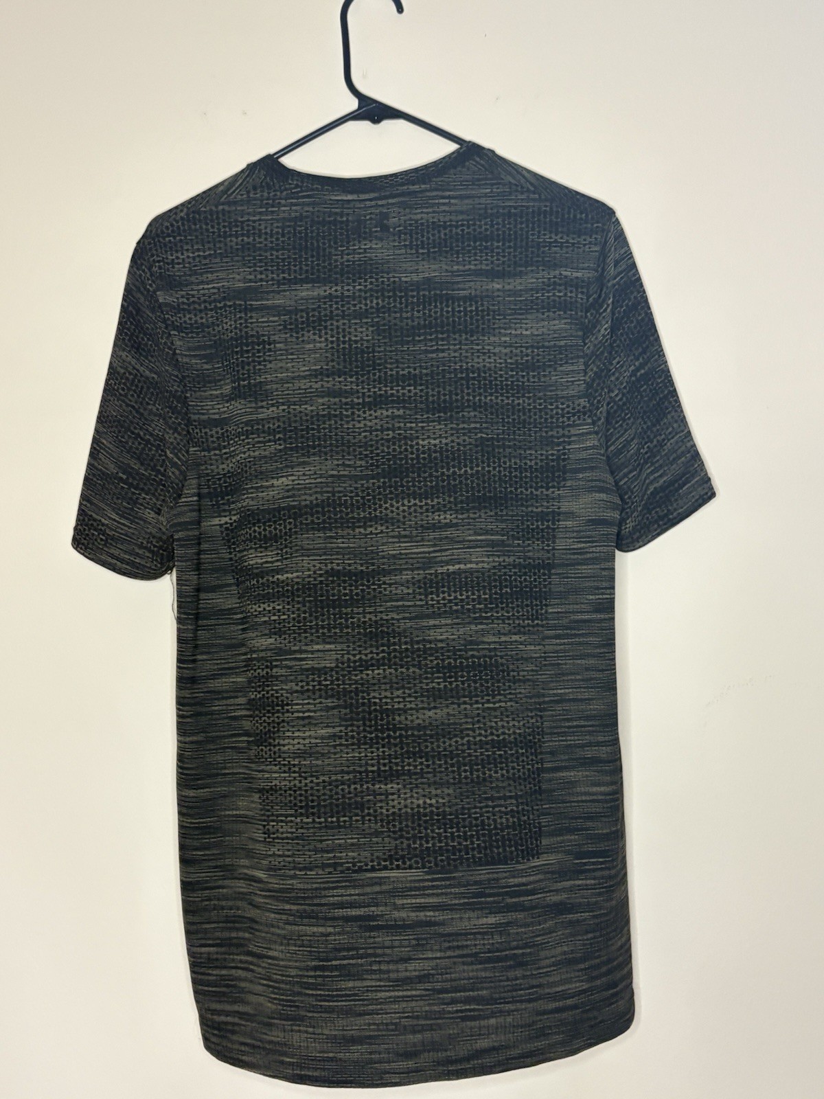 Men's Under Armour Fitted Heat Gear Shirt In Dark Green Size M -Preowned gallery