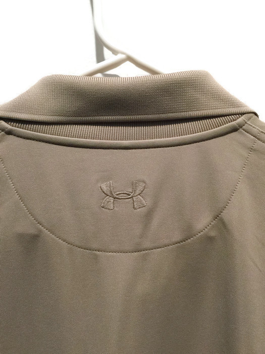 NWT UNDER ARMOUR Dry & Light Men Beige Short Sleeve Athletic Casual Shirt Medium gallery