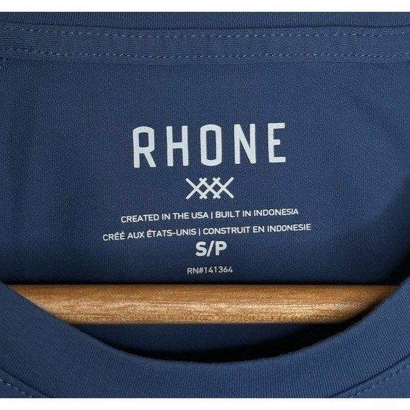 Rhone Reign Tech Performance Tee Blue Athletic Training Gym Shirt Men S Gym EUC gallery