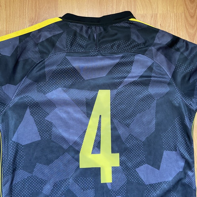 Nike Tottenham Hotspur Authentic 2017 # 4 Soccer Football Jersey Men’s Small gallery