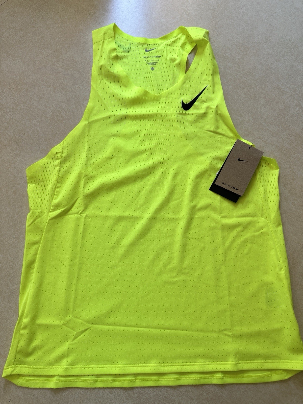 Nike AeroSwift Dri-FIT ADV Singlet Tank FN4231-702 Volt Green Men’s M NWT $90 gallery