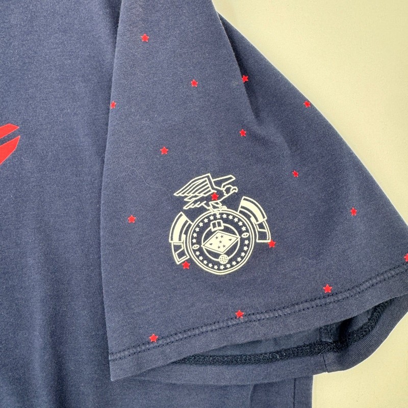 Nike Kobe Bryant T-Shirt Mens XL Blue Red Stripe Sheath Logo Dri-FIT 779213-410 gallery
