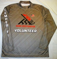 NEW Men’s XL 2019 US Marine Corps Marathon VOLUNTEER Long Sleeve LS Shirt USMC