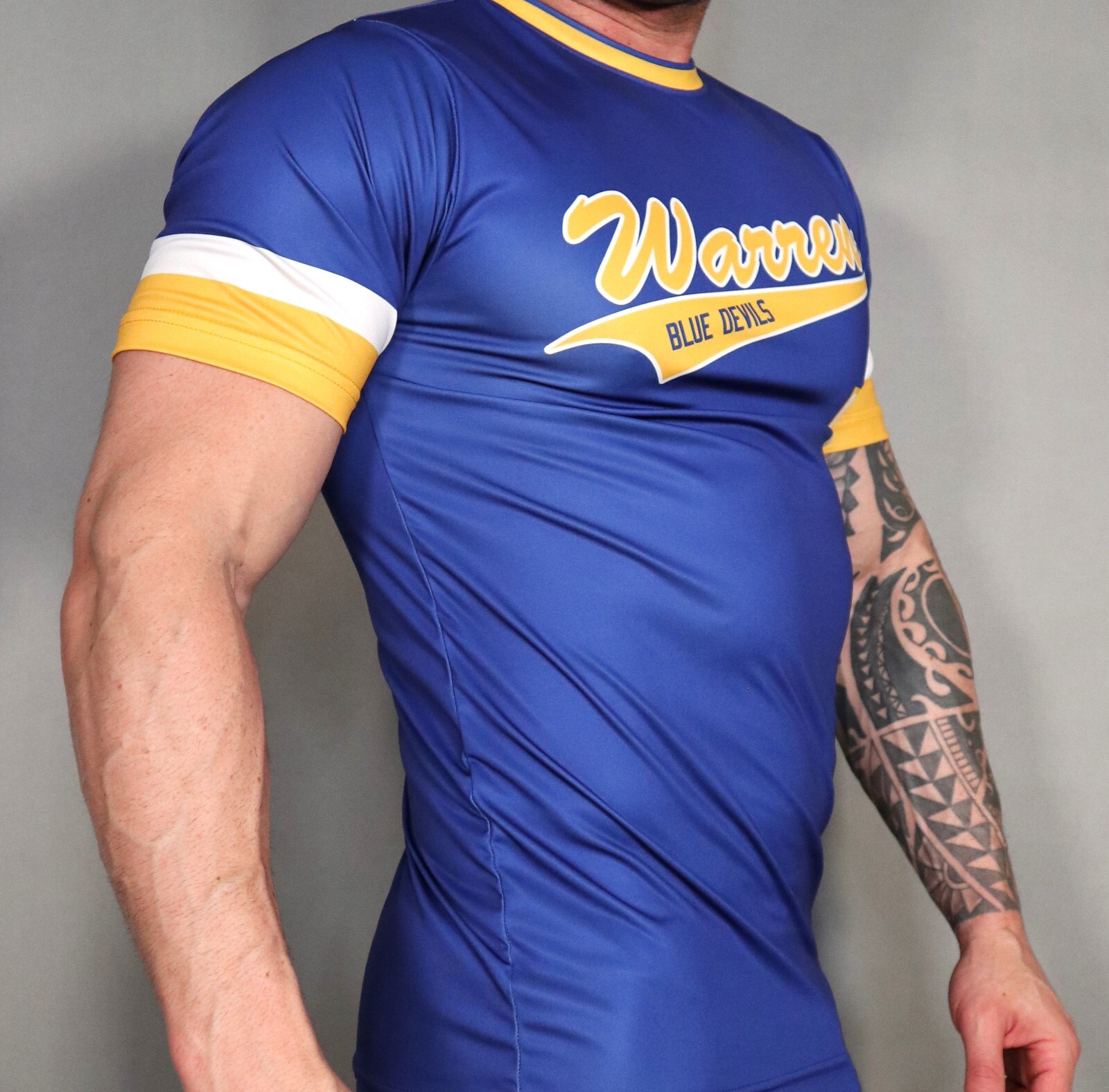 BLUE "WARREN BLUE DEVILS" ATHLETIC SHIRT SIZE SMALL gallery