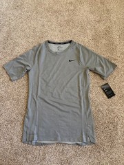 NWT NIKE Pro Mens Gray Training Activewear Shirt Top L