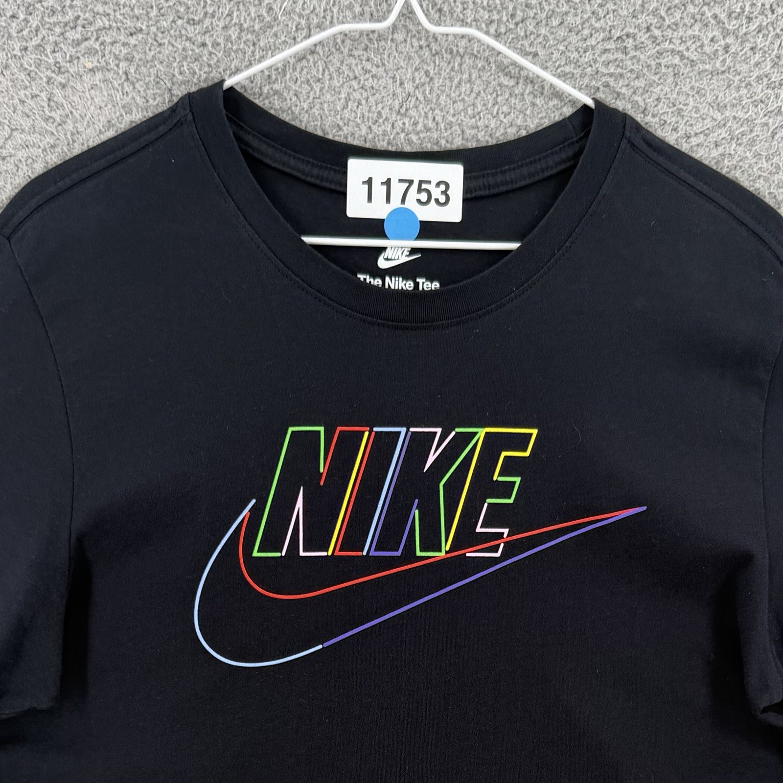 Nike Tee Shirt Graphic Print Men’s Size Small Black Multicolor 11753 gallery
