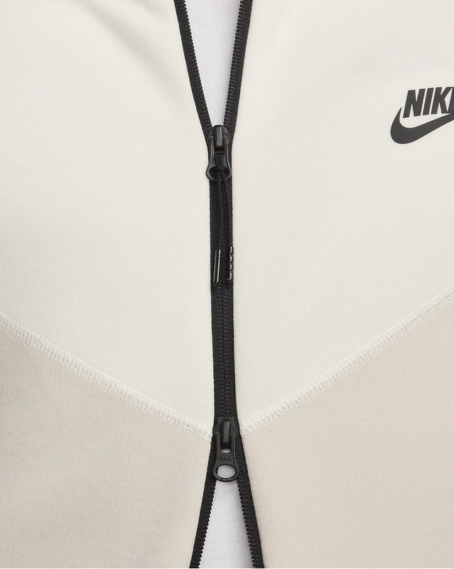 NIKE TECH FLEECE FULL ZIP HOODIE LIGHT OREWOOD SIZE XS NEW W/TAGS (FB7921-104) gallery