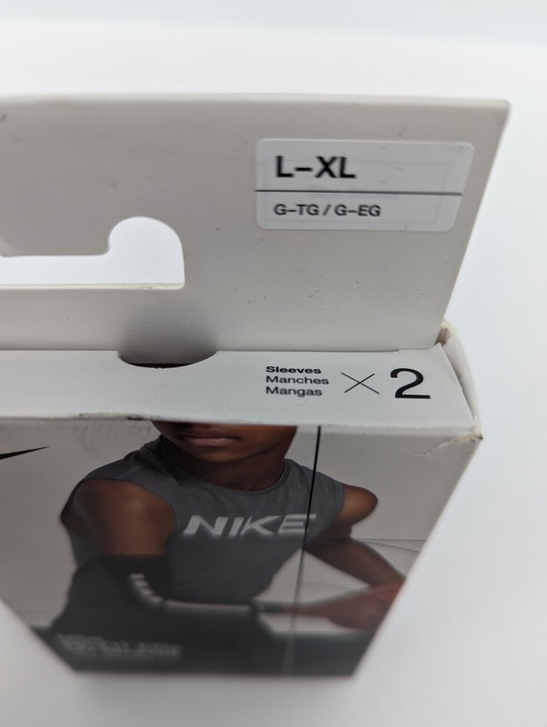 Nike 90002 S-M Dri fit UV Sleeves gallery