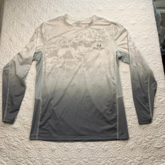 Realtree Men’s Sz M Wav3 Tech Shirt Fishing Camo Gray/White Ombre Long Sleeve