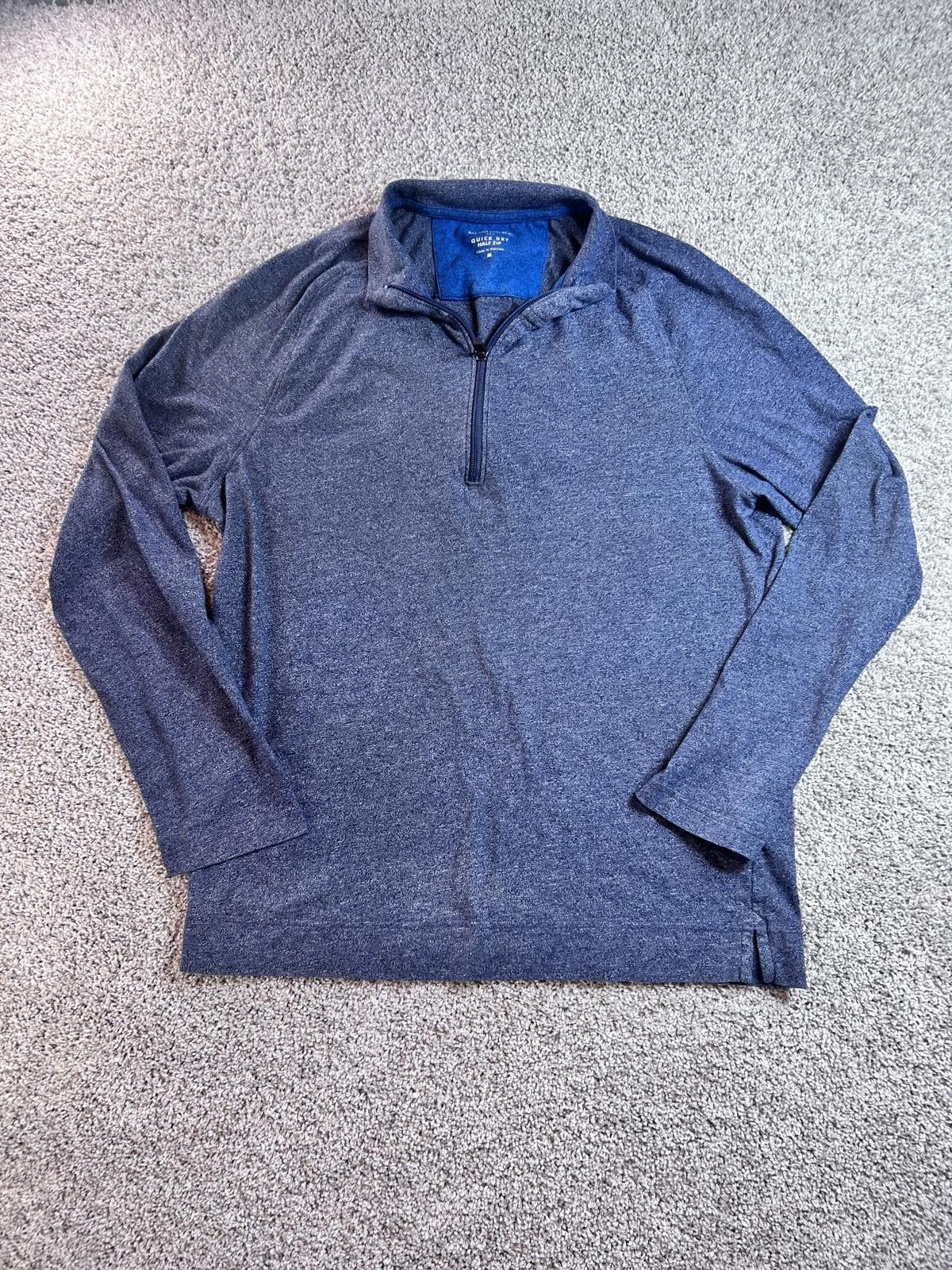Banana Republic Quick Dry Half Zip Pullover - Medium gallery